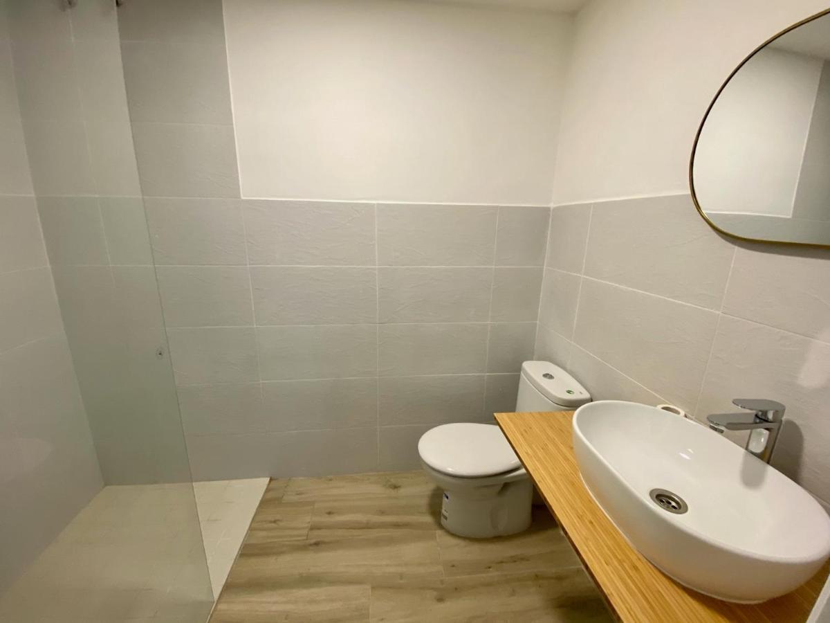 Flamenca Triana - Apartamento Wifi Con 2 Dormitorios 2 Sofas Camas 2 Banos Севилья Экстерьер фото