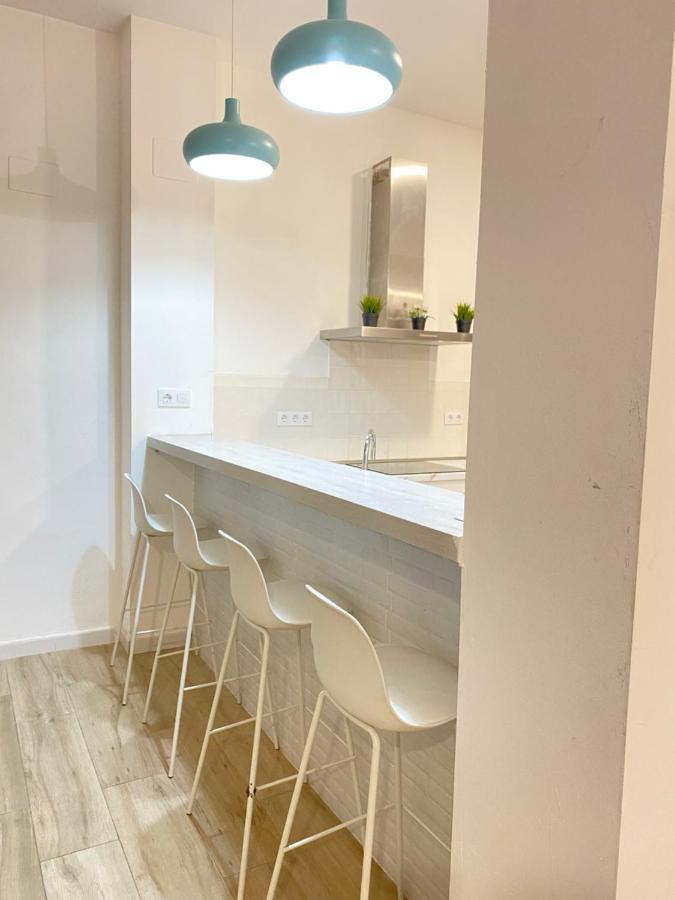 Flamenca Triana - Apartamento Wifi Con 2 Dormitorios 2 Sofas Camas 2 Banos Севилья Экстерьер фото