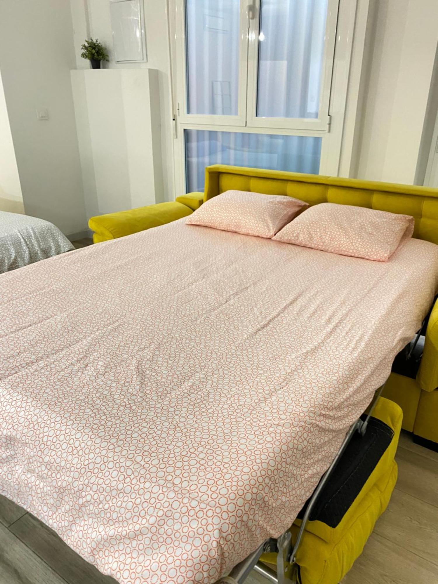 Flamenca Triana - Apartamento Wifi Con 2 Dormitorios 2 Sofas Camas 2 Banos Севилья Экстерьер фото