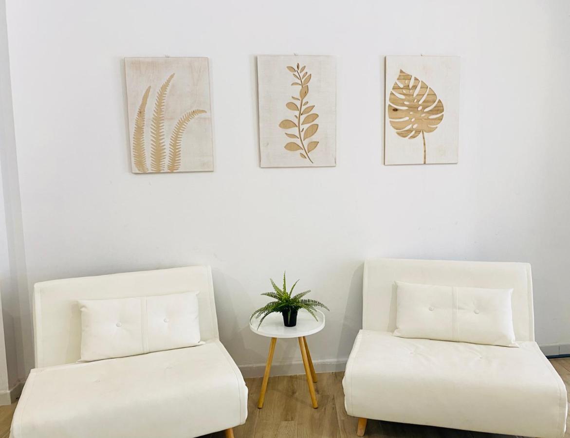 Flamenca Triana - Apartamento Wifi Con 2 Dormitorios 2 Sofas Camas 2 Banos Севилья Экстерьер фото