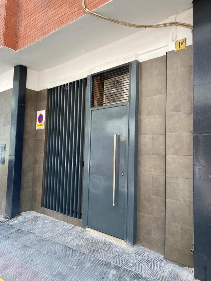 Flamenca Triana - Apartamento Wifi Con 2 Dormitorios 2 Sofas Camas 2 Banos Севилья Экстерьер фото